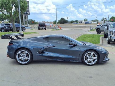 Used 2020 Chevrolet Corvette Stingray Preferred Cpe w/ 2LT Preferred Equipment Group RWD image 2