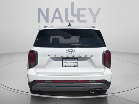 Certified 2025 Hyundai Palisade SEL FWD image 4