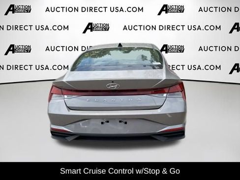Used 2023 Hyundai Elantra SEL w/ Convenience Package FWD image 11
