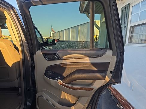 Used 2015 Chevrolet Tahoe LTZ image 22
