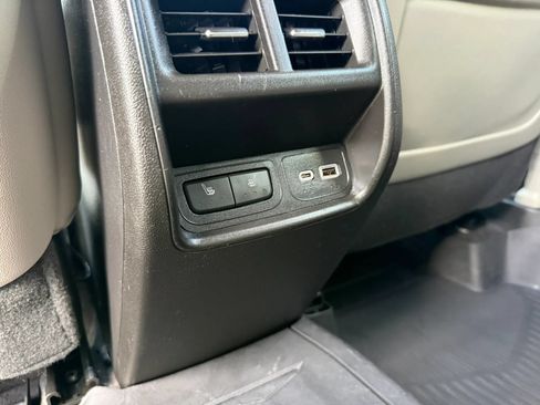 Used 2020 Cadillac XT4 Premium Luxury w/ Cold Weather Package AWD/4WD image 29