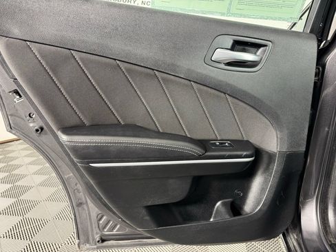 Used 2023 Dodge Charger SXT RWD image 31