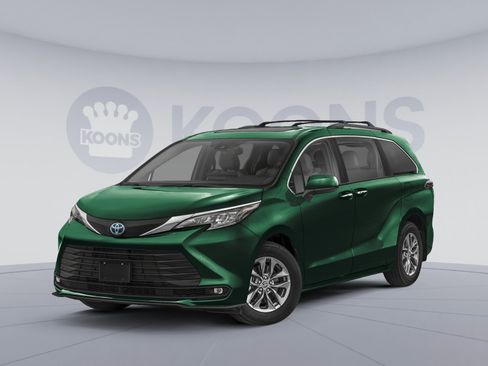 New 2026 Toyota Sienna XLE FWD image 1