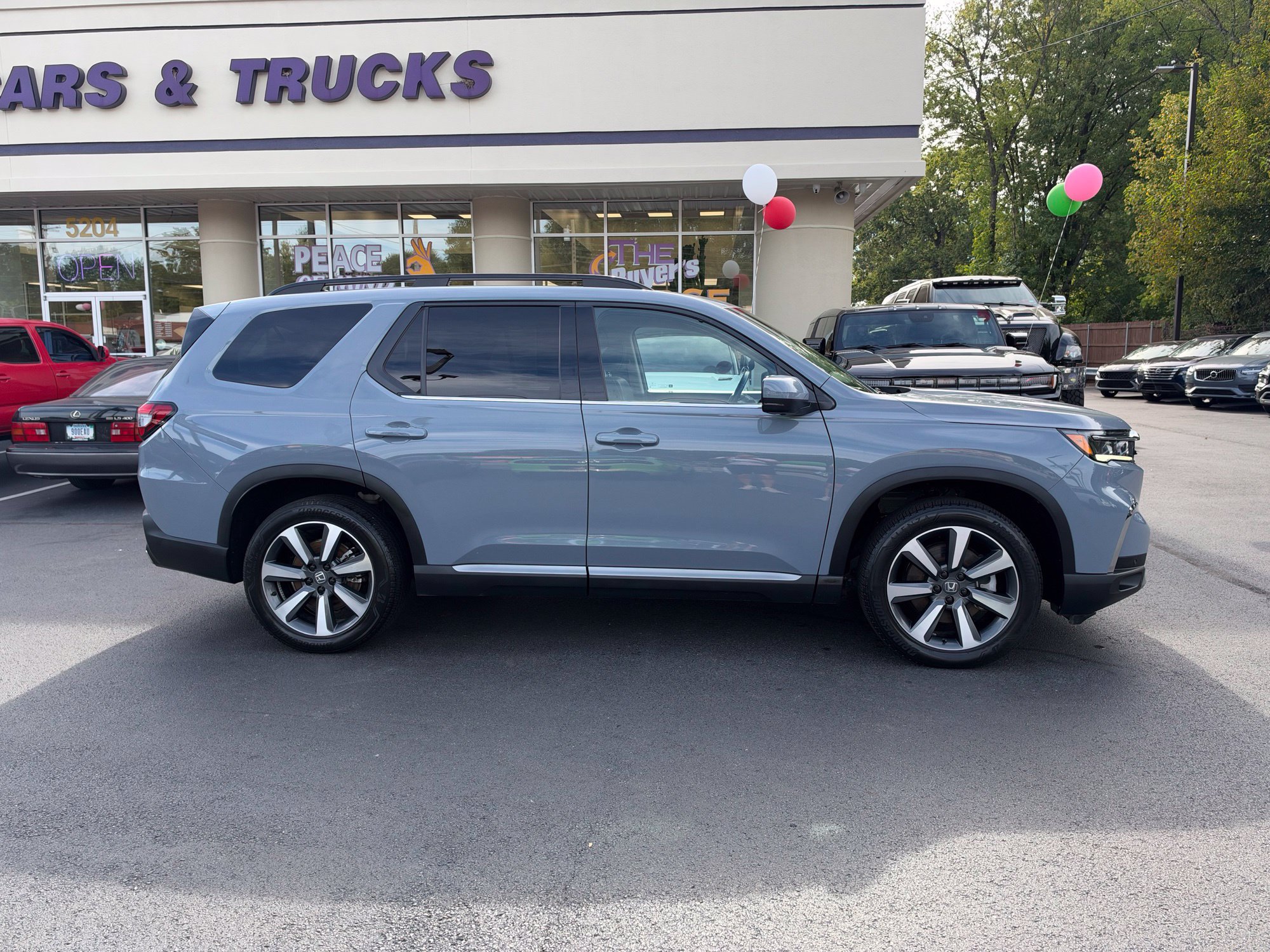 Used 2025 Honda Pilot Elite image 7
