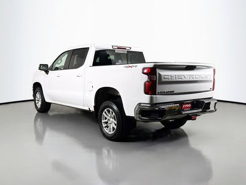Used 2021 Chevrolet Silverado 1500 LT w/ Convenience Package II image 3