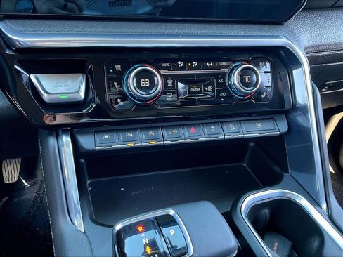 Used 2023 GMC Sierra 1500 Denali w/ Denali Reserve Package image 25