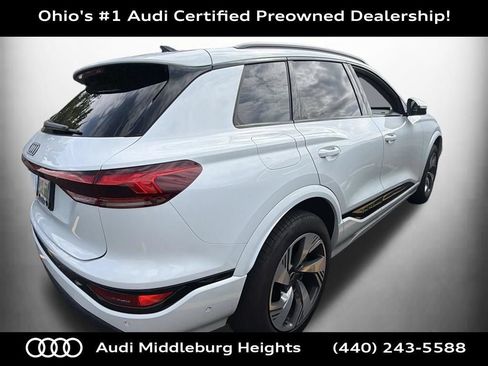 Used 2025 Audi Q6 e-tron Premium Plus w/ Premium Plus AWD/4WD image 4