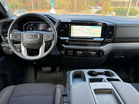 New 2024 GMC Sierra 1500 SLE w/ Preferred Package image 7
