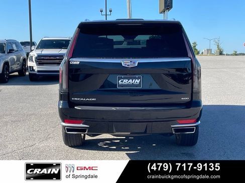 Used 2023 Cadillac Escalade Premium Luxury AWD/4WD image 6
