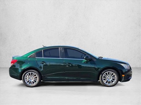 Used 2014 Chevrolet Cruze Eco image 4