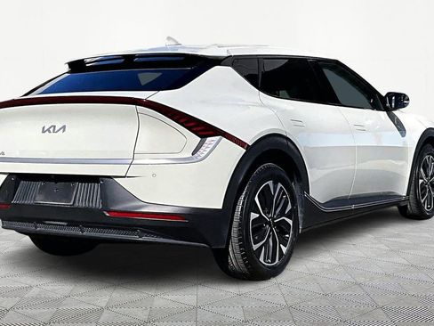 Used 2024 Kia EV6 Light image 3