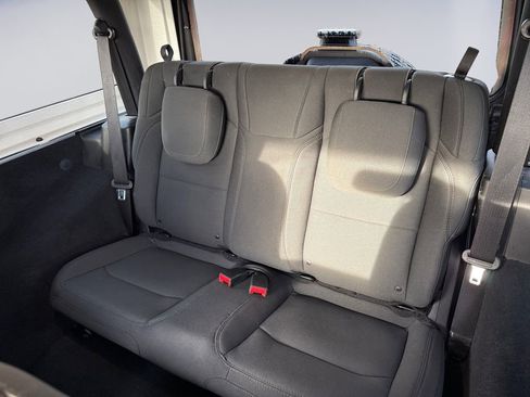 Used 2019 Jeep Wrangler Sport image 18