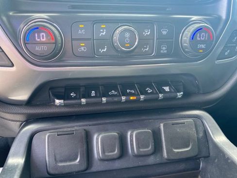 Used 2017 Chevrolet Silverado 2500 LTZ w/ Duramax Plus Package AWD/4WD image 28
