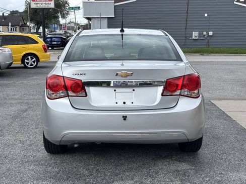 Used 2011 Chevrolet Cruze LS w/ Connectivity Package FWD image 6