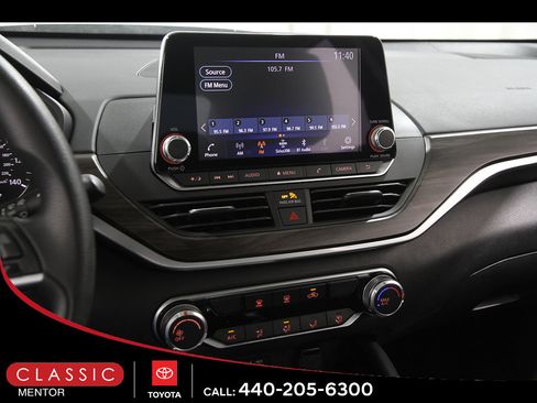 Used 2023 Nissan Altima 2.5 SV FWD image 9