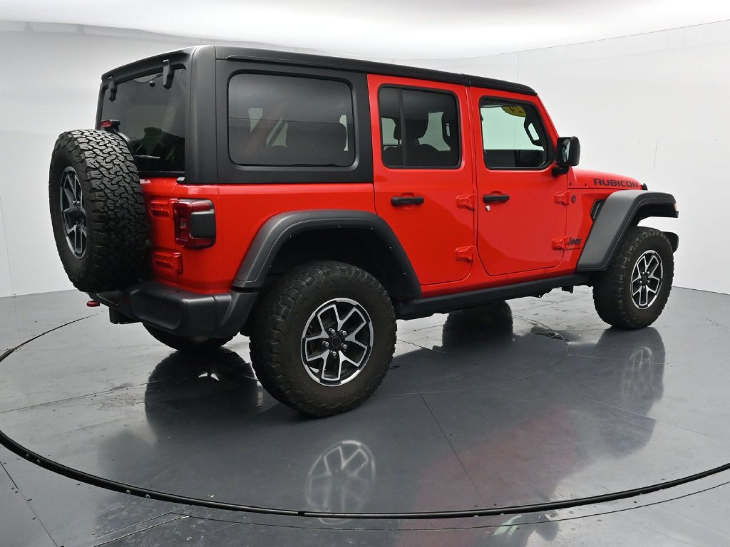 Used 2024 Jeep Wrangler Unlimited Rubicon AWD/4WD image 8