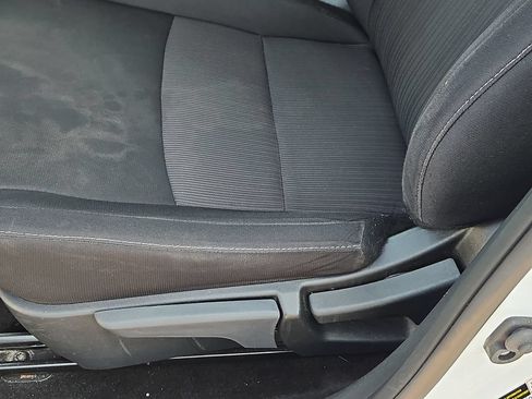 Used 2024 Nissan Sentra SV FWD image 20