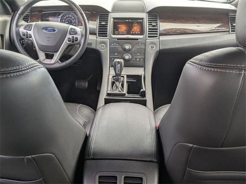 Used 2015 Ford Taurus Limited image 21