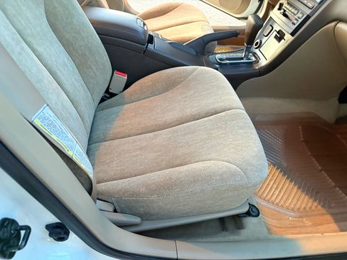 Used 2000 Nissan Maxima GXE image 18