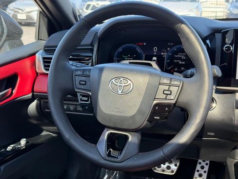 Used 2025 Toyota Camry XSE w/ Premium Plus Package image 15