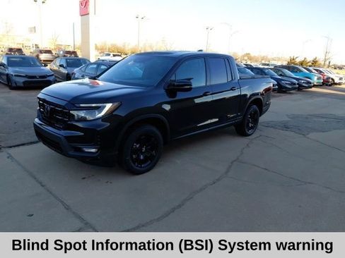 New 2026 Honda Ridgeline Black Edition image 9