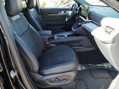 New 2025 Ford Explorer ST image 33