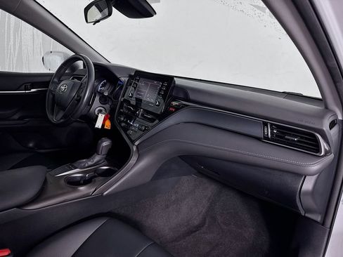 Used 2023 Toyota Camry SE image 28