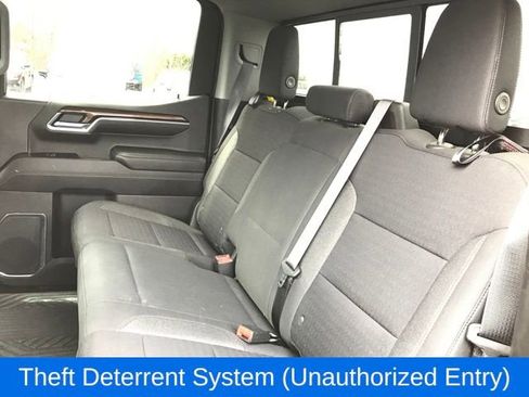 Certified 2022 Chevrolet Silverado 1500 LT Trail Boss w/ Convenience Package II AWD/4WD image 16