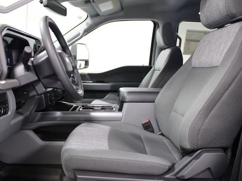 New 2026 Ford F250 XLT w/ XLT Premium Package image 23