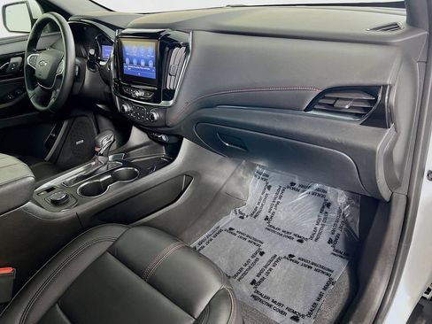 Used 2023 Chevrolet Traverse RS AWD/4WD image 32