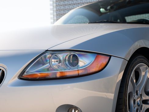 Used 2004 BMW Z4 3.0i RWD image 33
