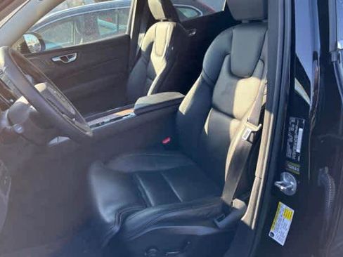 Certified 2023 Volvo XC60 T8 Ultimate w/ Climate Package image 2