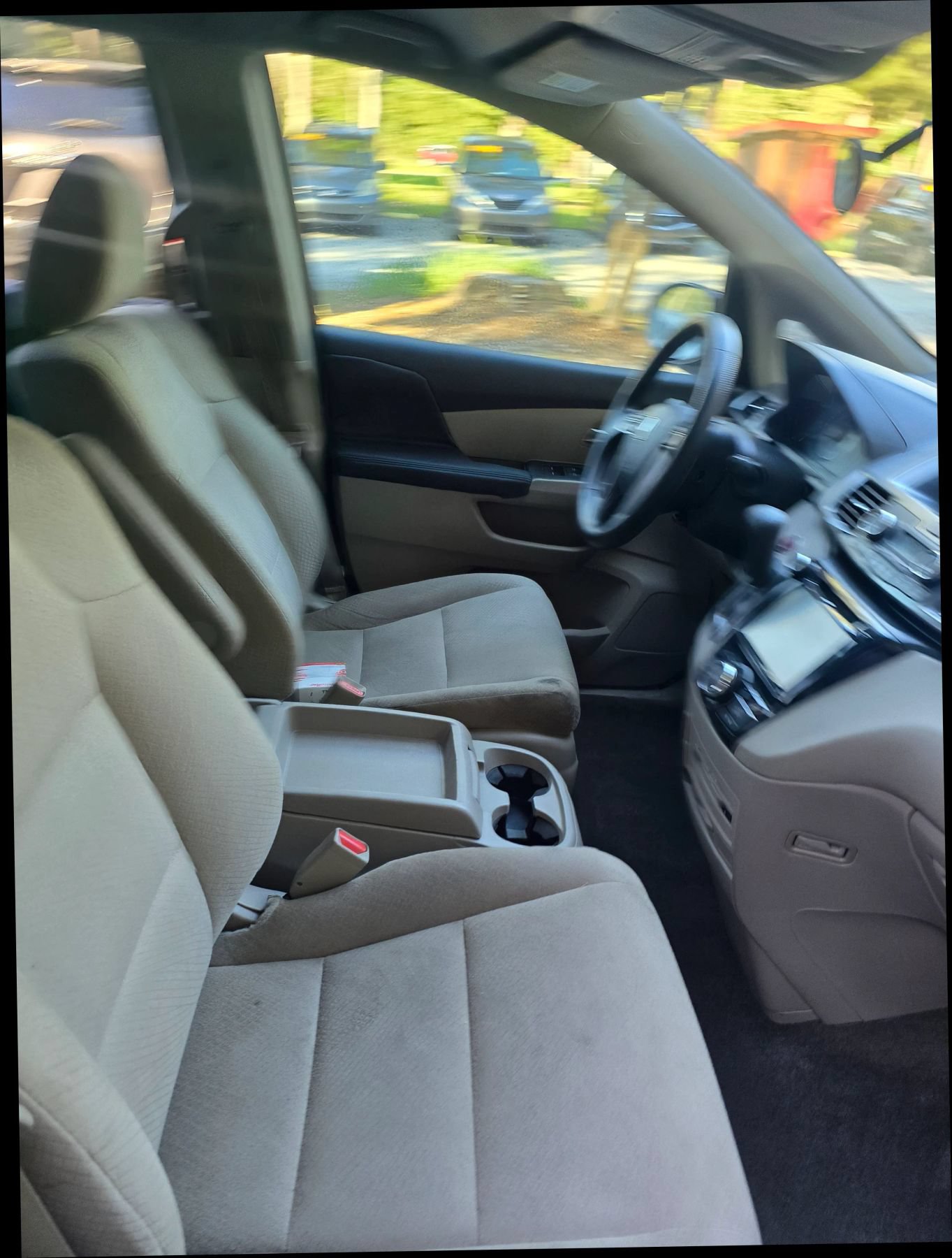 Used 2016 Honda Odyssey SE image 6