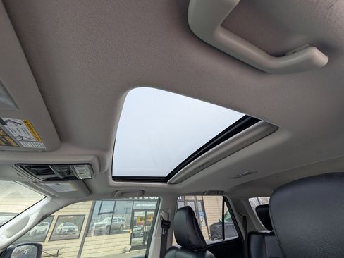 Used 2016 Toyota 4Runner Limited image 24