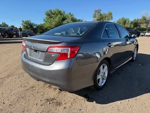 Used 2012 Toyota Camry SE FWD image 5