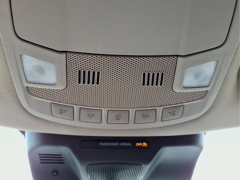 Used 2024 Ford Expedition XLT RWD image 28