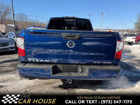 Used 2019 Nissan Titan SV w/ SV Convenience Package image 13