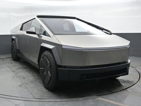 Used 2024 Tesla Cybertruck Cyberbeast AWD/4WD image 6