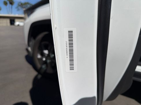 Used 2025 Toyota RAV4 XLE w/ Convenience Package image 31