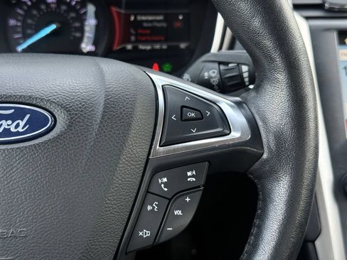 Used 2018 Ford Fusion SE w/ Equipment Group 602A FWD image 27