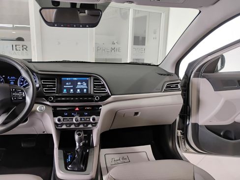 Used 2020 Hyundai Elantra Limited FWD image 82