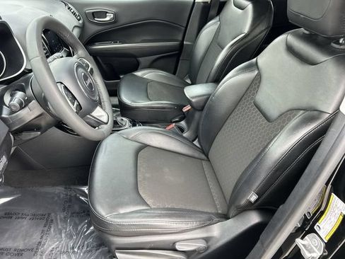 Certified 2021 Jeep Compass Latitude FWD image 18