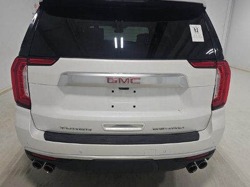 Used 2024 GMC Yukon Denali w/ Denali Reserve Package AWD/4WD image 9