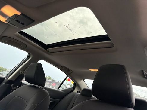 Used 2022 Nissan Altima 2.5 SV w/ SV Premium Package FWD image 19