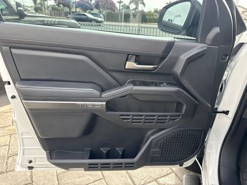 Used 2024 Toyota Tacoma TRD Sport w/ TRD Sport Upgrade Package RWD image 15