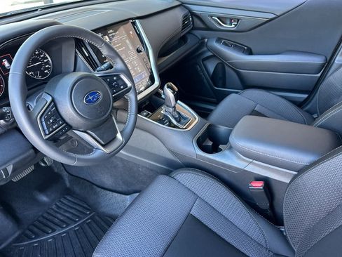 Certified 2025 Subaru Outback Premium AWD/4WD image 9