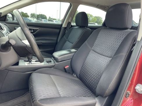Used 2016 Nissan Altima 2.5 SV w/ Convenience Package FWD image 25