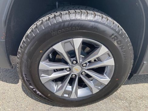 New 2025 Chevrolet Equinox LT w/ Convenience Package II AWD/4WD image 34
