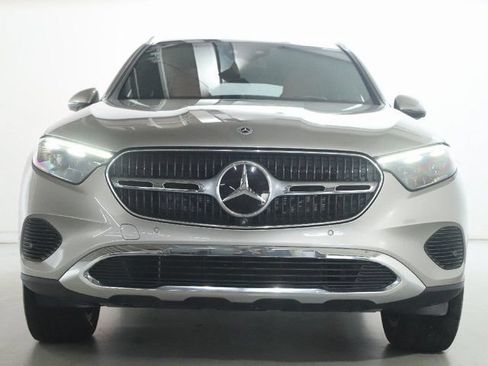 Used 2023 Mercedes-Benz GLC 300 4MATIC image 5