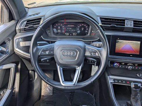 Used 2020 Audi Q3 2.0T Premium image 29